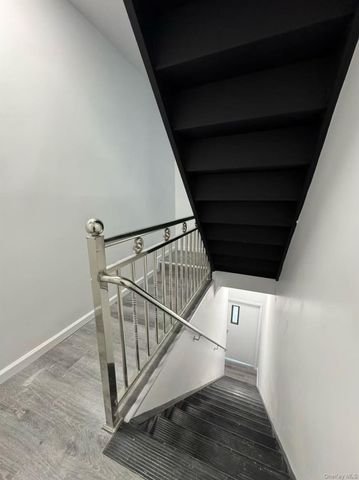99-12 Northern Boulevard, Corona, NY 11368