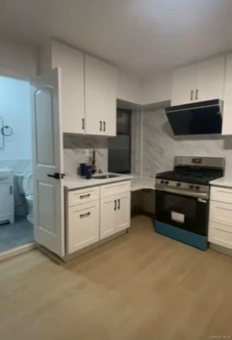 99-12 Northern Boulevard, Corona, NY 11368