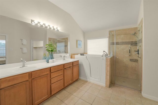 3430 Danbury Chase Trail, Fresno, TX 77545