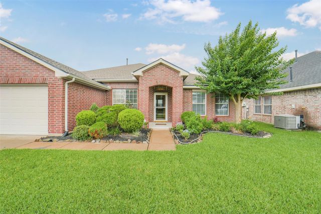 3430 Danbury Chase Trail, Fresno, TX 77545