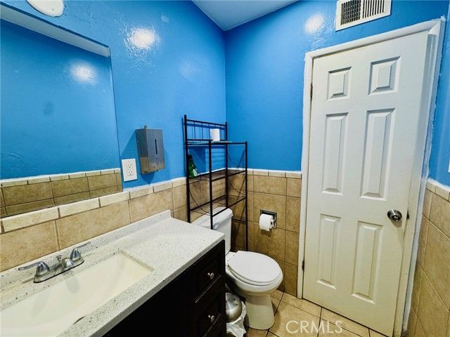 601 Mount Vernon Avenue, Bakersfield, CA 93307