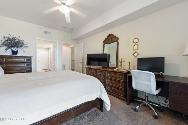 2230 Beach Drive, 204, Gulfport, MS 39507