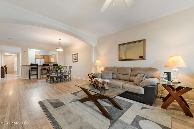 2230 Beach Drive, 204, Gulfport, MS 39507