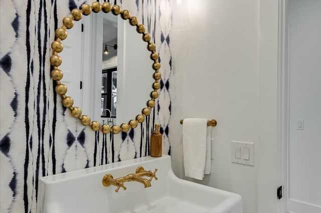 6434 MUSTANG VALLEY TRL, Wimberley, TX 78676