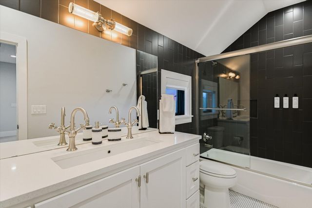 6434 MUSTANG VALLEY TRL, Wimberley, TX 78676