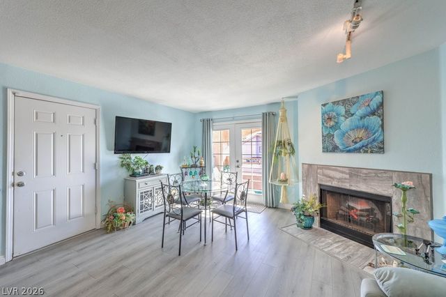 6883 Tamarus Street 203, Las Vegas, NV 89119