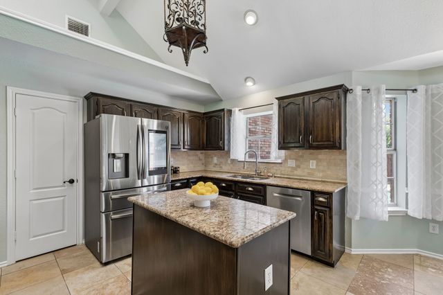 1733 Steamboat Drive, Plano, TX 75025