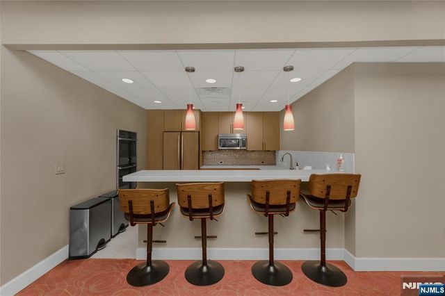 250 Gorge 21E, Cliffside Park, NJ 07010