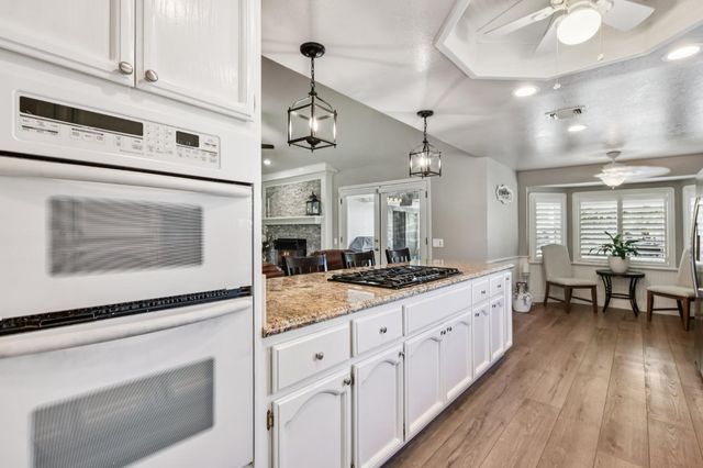 1304 Ridgecrest Way, Roseville, CA 95661