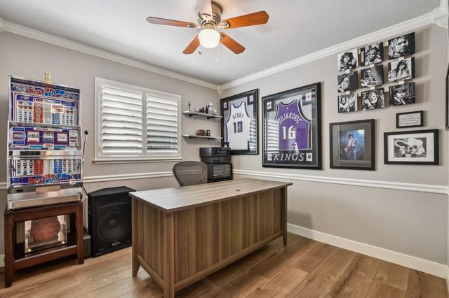 1304 Ridgecrest Way, Roseville, CA 95661