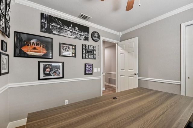 1304 Ridgecrest Way, Roseville, CA 95661