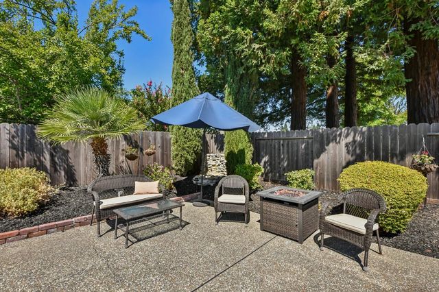 1304 Ridgecrest Way, Roseville, CA 95661