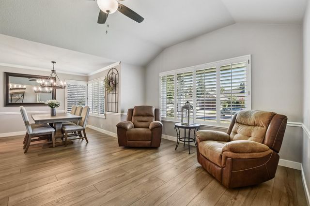 1304 Ridgecrest Way, Roseville, CA 95661