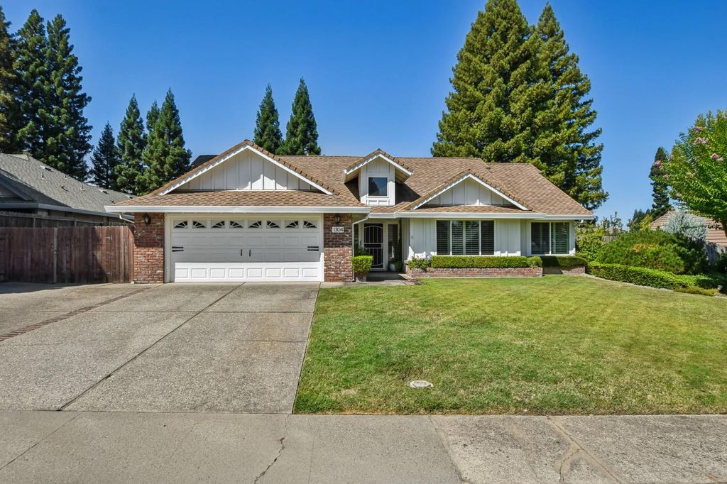 1304 Ridgecrest Way, Roseville, CA 95661
