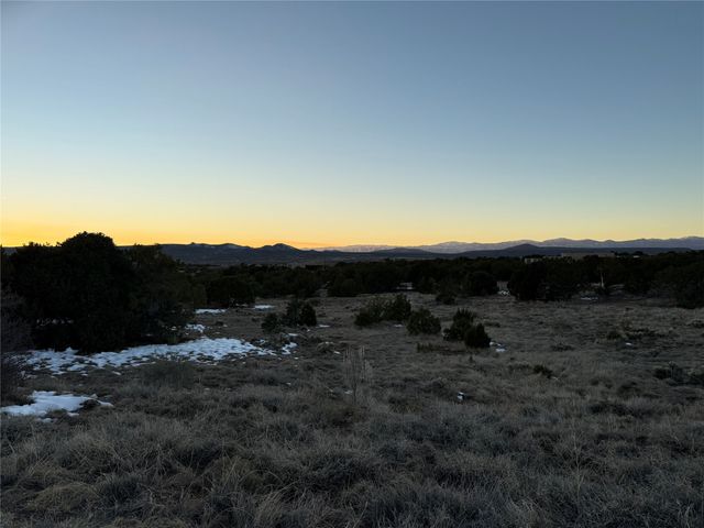 5 Canyon Vista Court, Santa Fe, NM 87506