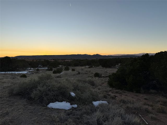 5 Canyon Vista Court, Santa Fe, NM 87506