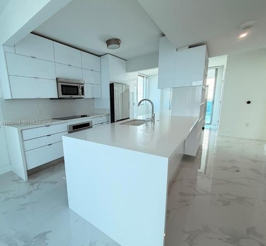 2641 N Flamingo Rd 2208N, Sunrise, FL 33323