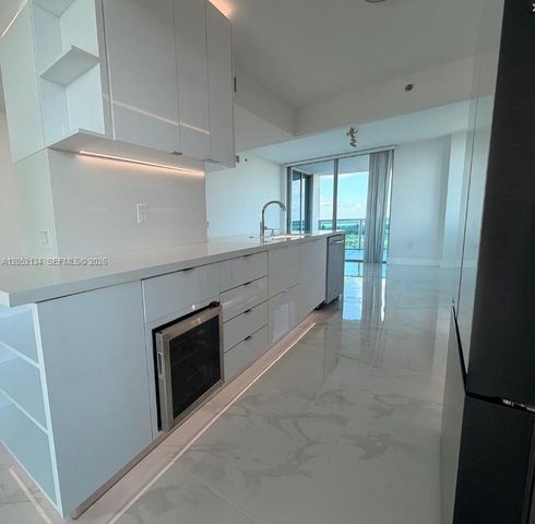 2641 N Flamingo Rd 2208N, Sunrise, FL 33323
