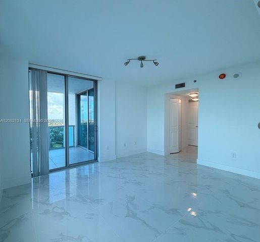 2641 N Flamingo Rd 2208N, Sunrise, FL 33323