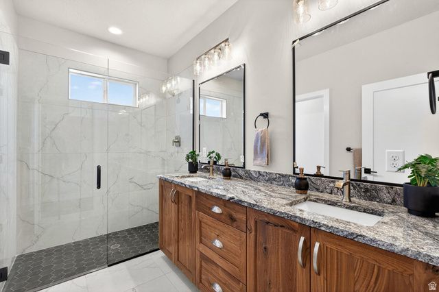 915 S 170 E, Ivins, UT 84738