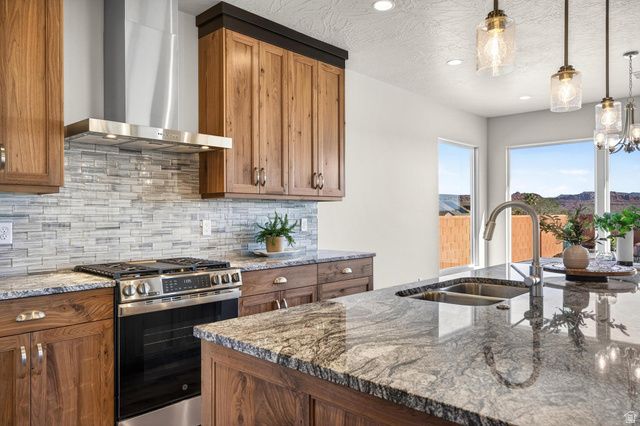 915 S 170 E, Ivins, UT 84738