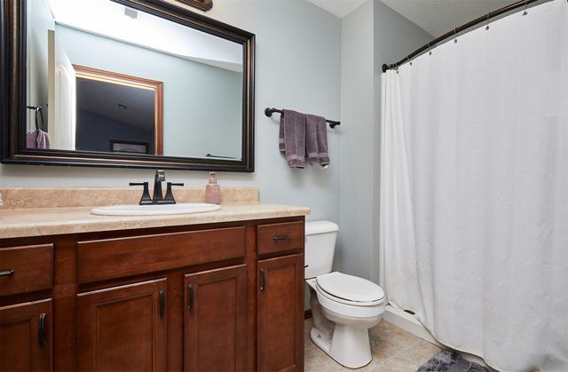 635 SE Ashton Court, Waukee, IA 50263