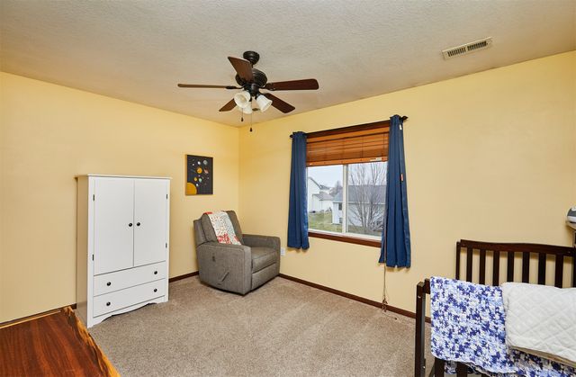 635 SE Ashton Court, Waukee, IA 50263