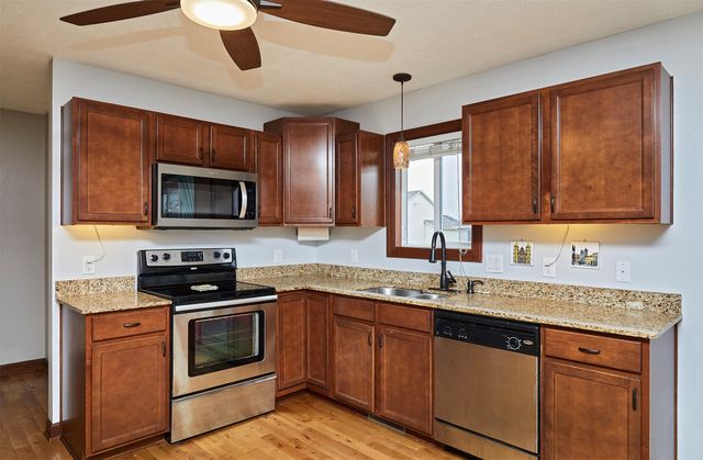 635 SE Ashton Court, Waukee, IA 50263