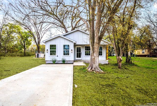 243 Meadow Lake Dr Lot 109, Seguin, TX 78155