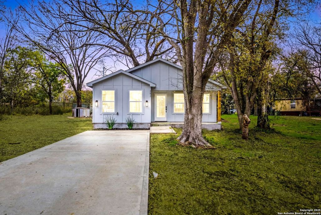 243 Meadow Lake Dr Lot 109, Seguin, TX 78155