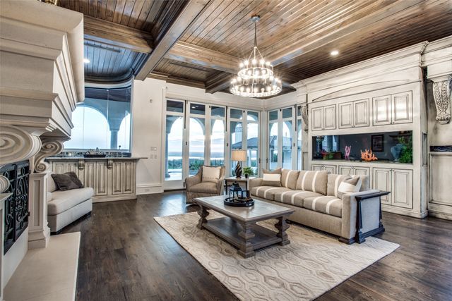 2449 Mountain View Court, Cedar Hill, TX 75104