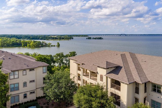 500 Waters Edge Drive 313, Lake Dallas, TX 75065