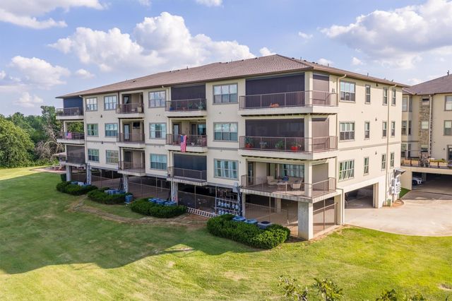 500 Waters Edge Drive 313, Lake Dallas, TX 75065