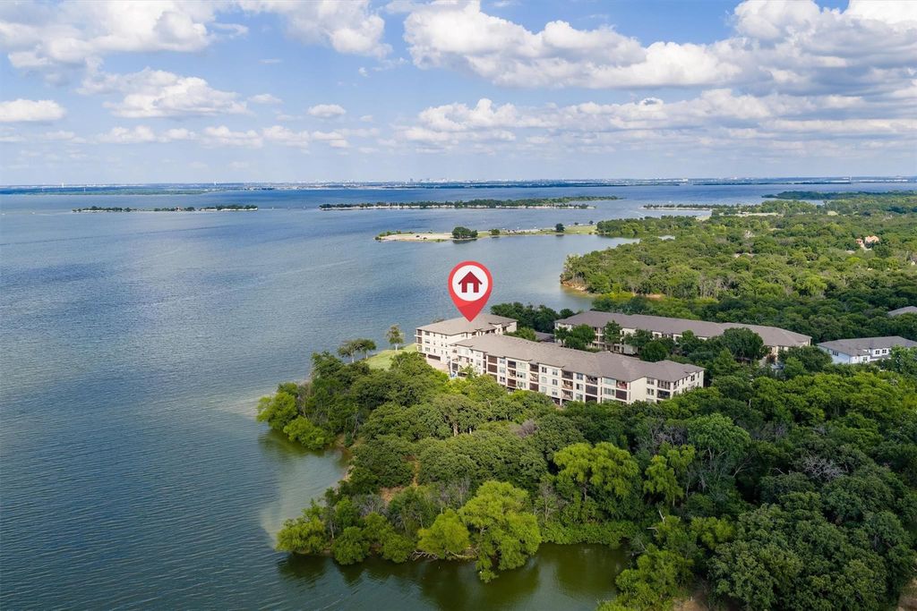 500 Waters Edge Drive 313, Lake Dallas, TX 75065