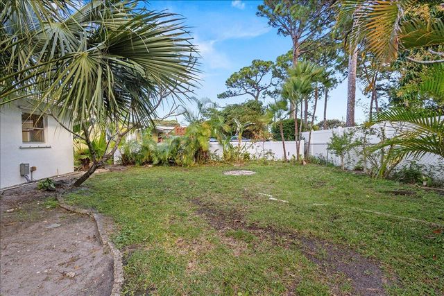 1341 SE Starfish Lane, Stuart, FL 34996