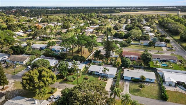 1341 SE Starfish Lane, Stuart, FL 34996