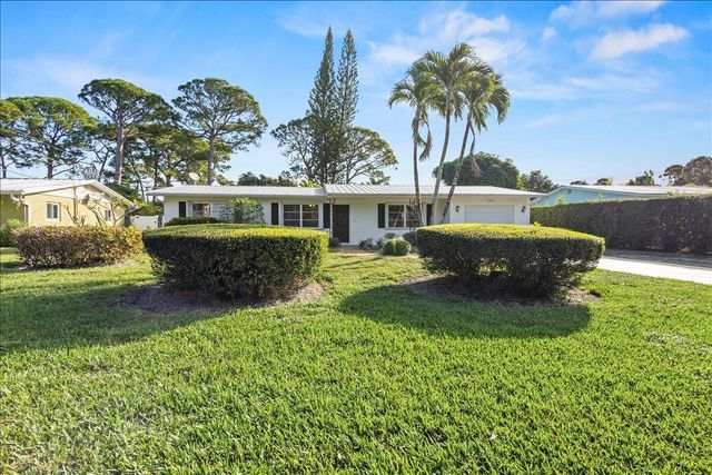 1341 SE Starfish Lane, Stuart, FL 34996