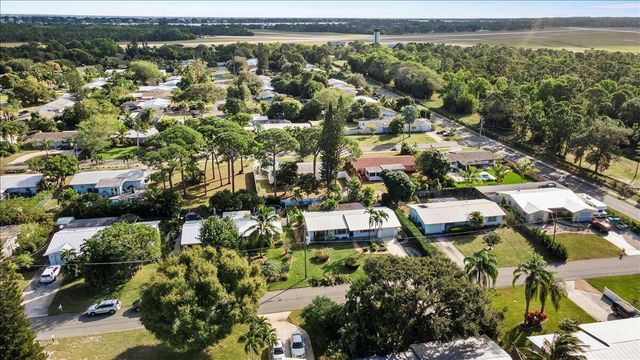 1341 SE Starfish Lane, Stuart, FL 34996