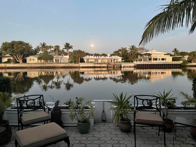 2272 S Ocean Boulevard T6, Palm Beach, FL 33480