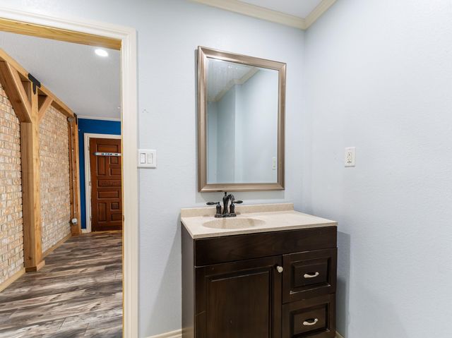 3921 Wickersham Street, Bay City, TX 77414