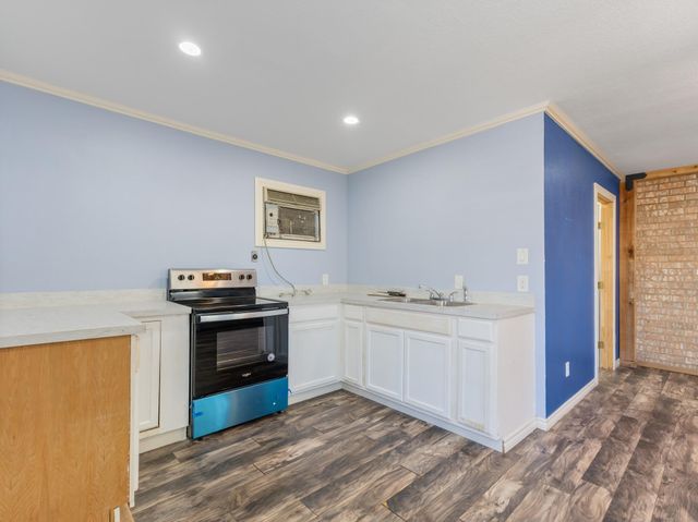 3921 Wickersham Street, Bay City, TX 77414