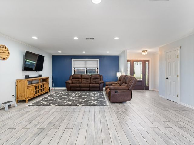 3921 Wickersham Street, Bay City, TX 77414