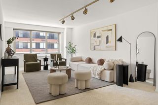 370 E 76TH Street A506, New York City, NY 10021