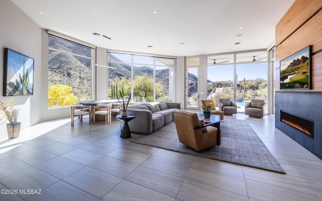 14821 N Dove Canyon Pass, Marana, AZ 85658