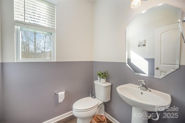 11122 Chalkbark Lane, Charlotte, NC 28262