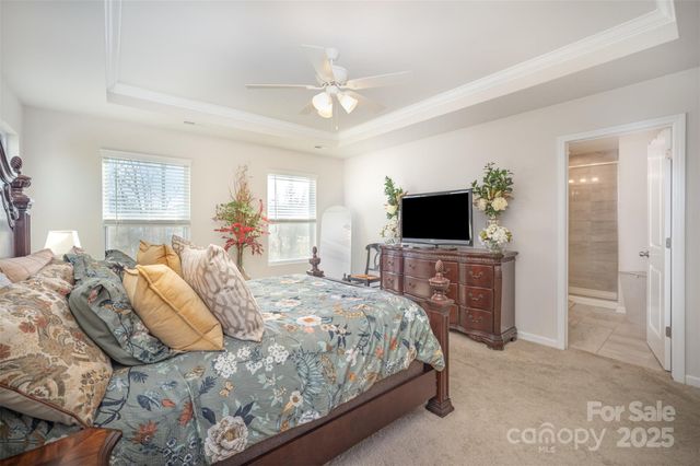 11122 Chalkbark Lane, Charlotte, NC 28262