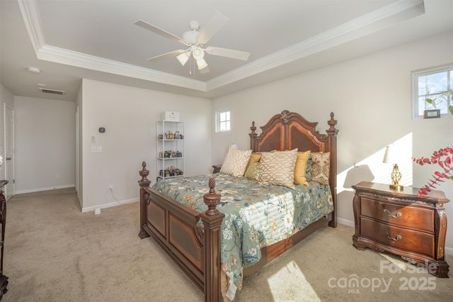 11122 Chalkbark Lane, Charlotte, NC 28262