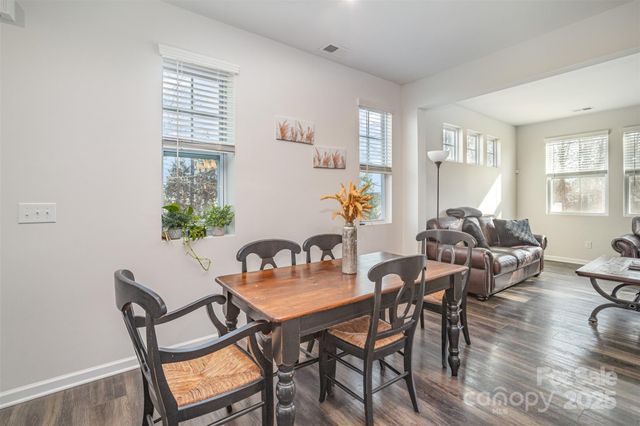 11122 Chalkbark Lane, Charlotte, NC 28262