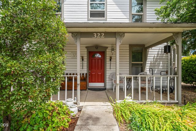 322 N 3rd Street, Central Point, OR 97502