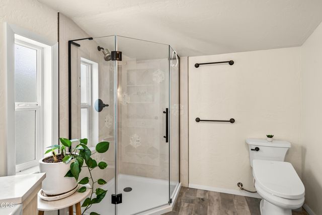 322 N 3rd Street, Central Point, OR 97502